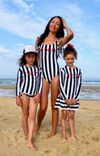 Load image into Gallery viewer, Surfeuse Pirate Shirt